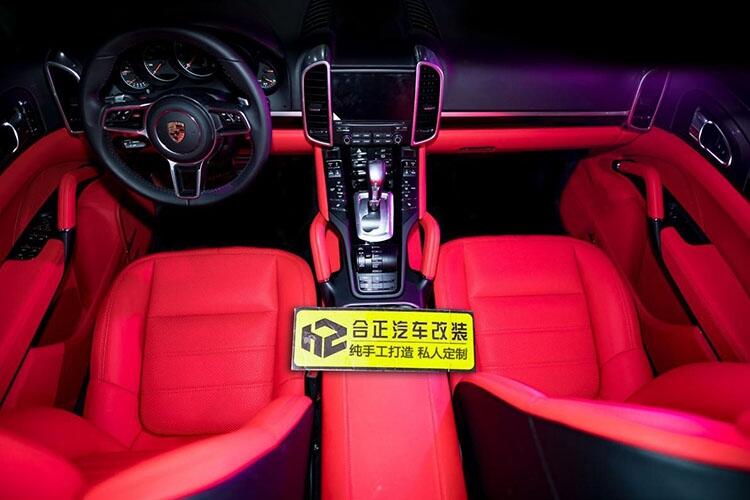 西安合正改裝保時(shí)捷卡宴內(nèi)飾  激發(fā)愛(ài)車的潛在魅力