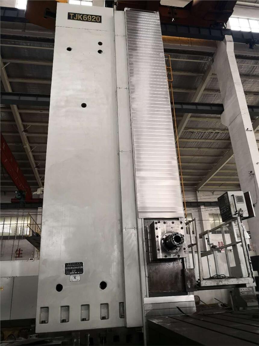 昆明經濟型TJK6920數控落地鏜銑床，昆機數控鏜銑床方滑枕主軸200mm