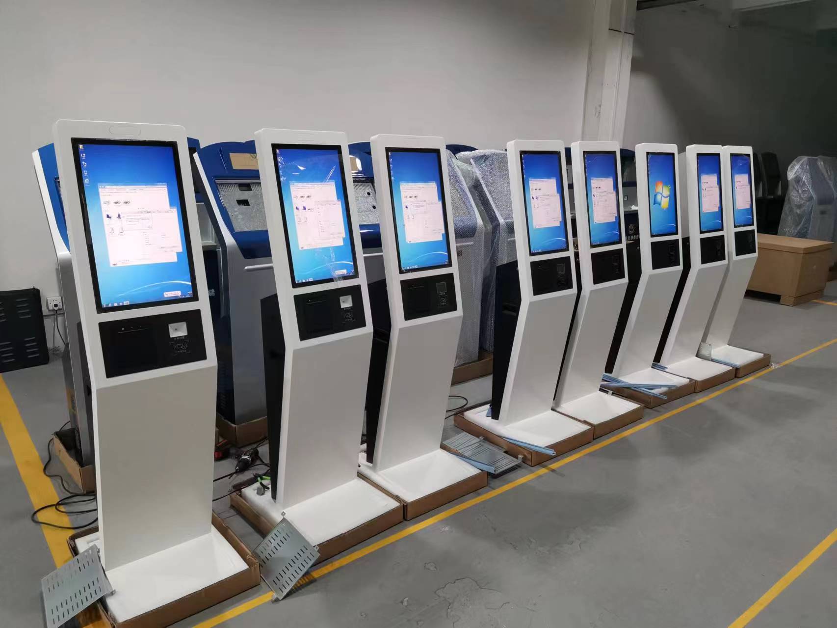 湖北科技館刷卡自助機取票 身份證出票 閘機檢票掃碼門票