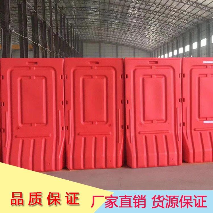 廣州白云區(qū)市政水馬護(hù)欄 1.8米高注水塑料水馬圍擋