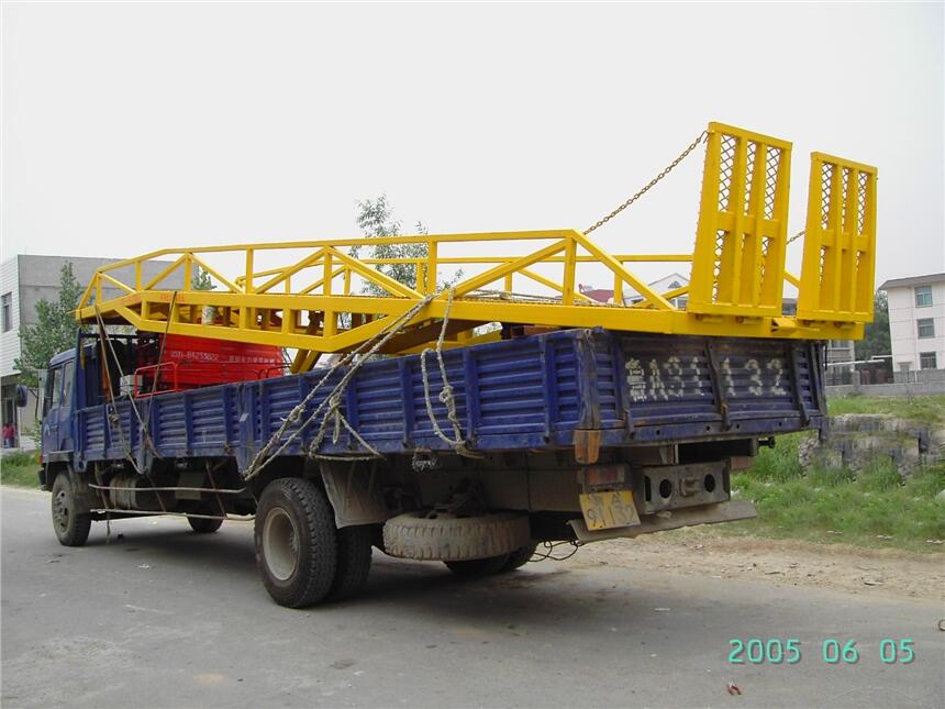 移動(dòng)登車橋 升降機(jī)廠家哪個(gè)好