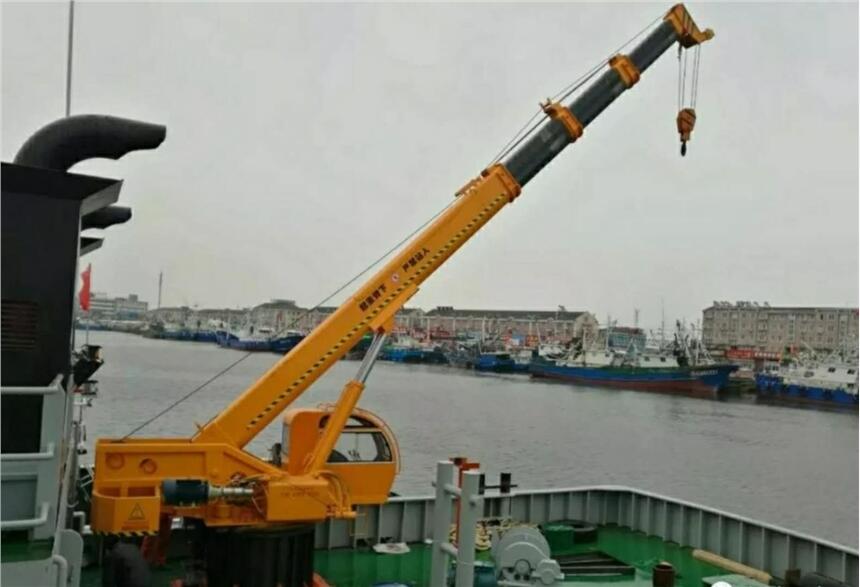 船吊廠家，船載吊機(jī)，小型船吊，5噸船吊廠家咨詢濟(jì)寧久勝機(jī)械加工