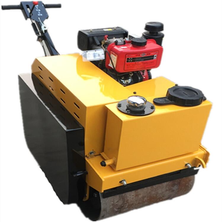 手扶雙鋼輪震動壓路機(jī)廠混凝土路面用的壓實機(jī)壓道機(jī)報價