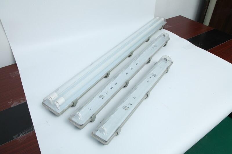 FAY 防水防塵防腐雙管熒光燈   2*18w
