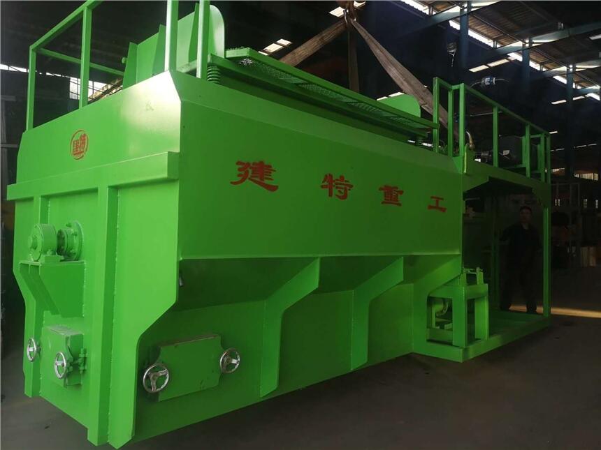 山體綠化噴播機(jī)，客土噴播機(jī)功率大噴播快，噴播機(jī)廠家產(chǎn)品型號(hào)多元化
