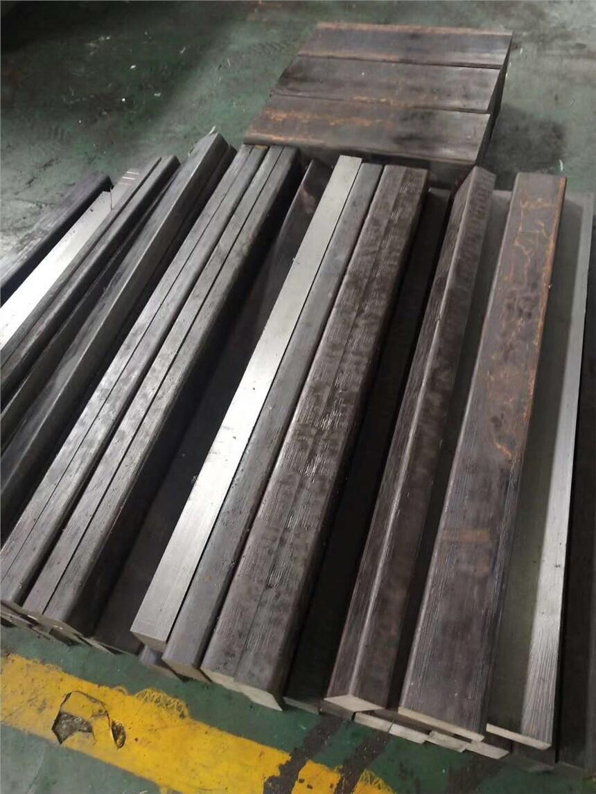 供應(yīng)易切削鋼11SMn30 易車(chē)鐵 環(huán)保易車(chē)鐵 光圓棒 六角棒廠(chǎng)家批發(fā)