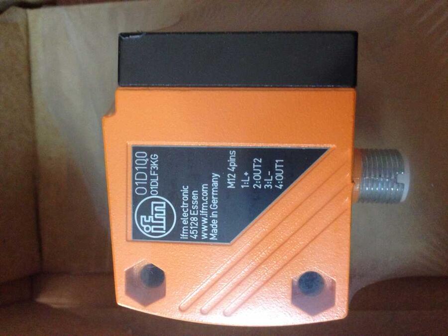 正品全新原裝德國(guó)易福門激光測(cè)距傳感器01D100