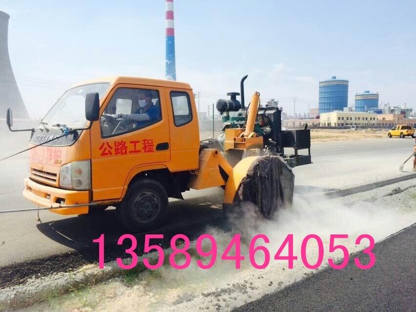 四川公路路緣石開溝機(jī)多少錢一臺(tái)