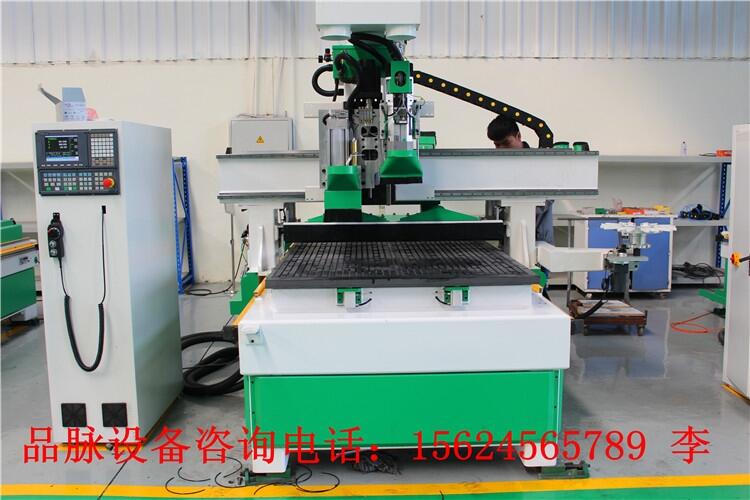 定制家具應(yīng)用數(shù)控開料機(jī)大提速-實現(xiàn)“快、好、省”