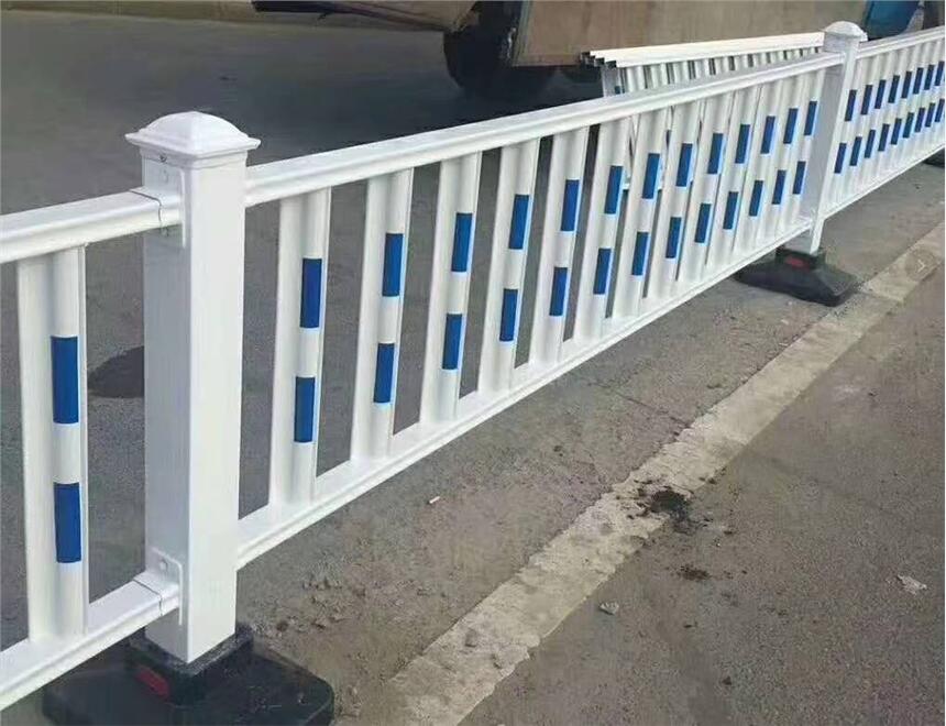 道路隔離人車安全防護欄生產廠家