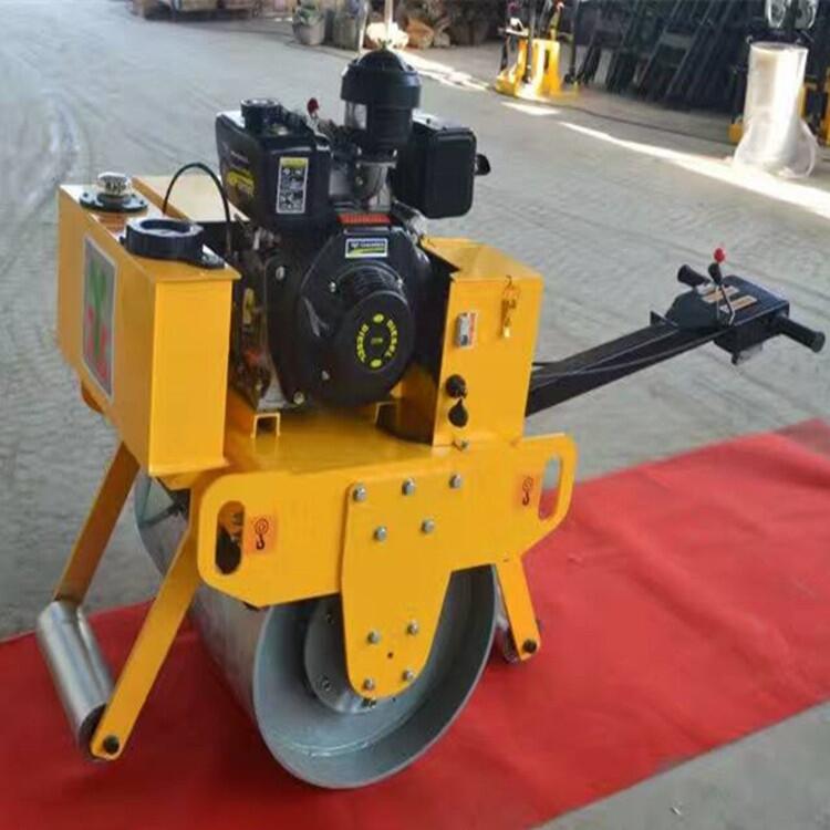 手推式小型柴油單輪壓路機(jī) 泥土地面振動壓平機(jī)廠家批發(fā)供應(yīng)