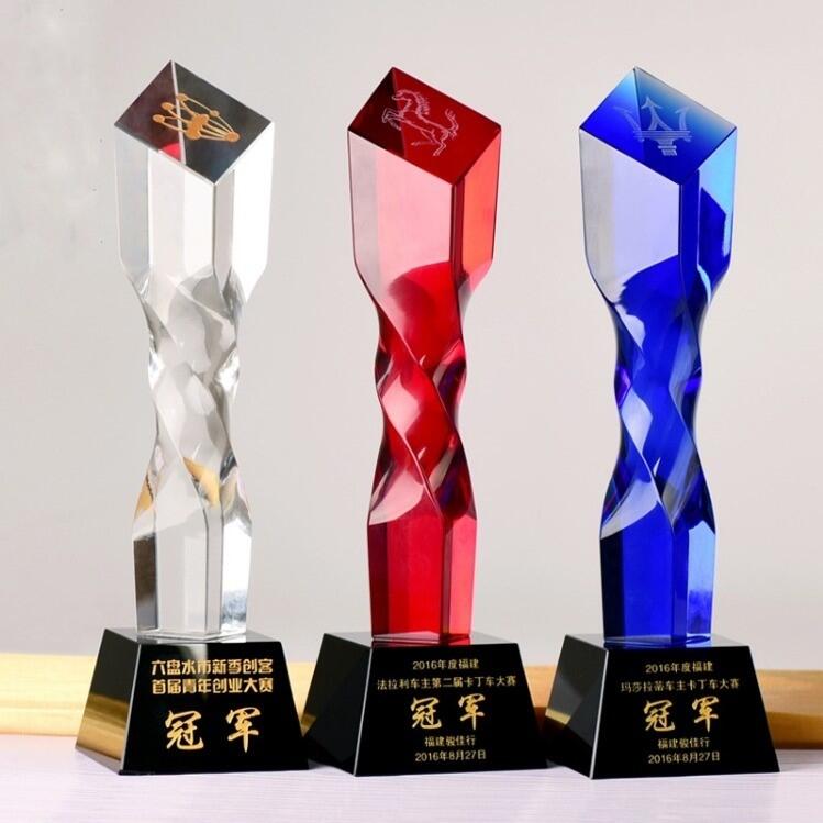 湖南定做水晶獎(jiǎng)杯廠家，湖南企業(yè)優(yōu)秀新人獎(jiǎng)杯制作