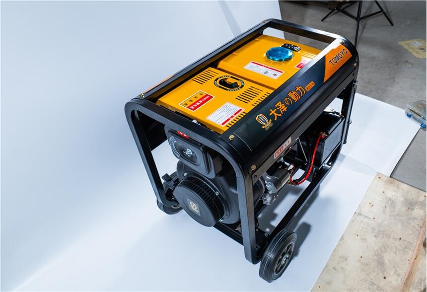 直流輸出300A柴油發(fā)電電焊機(jī)