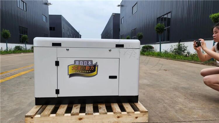 5KW柴油發(fā)電機大澤動力工程應(yīng)急奔馳車載