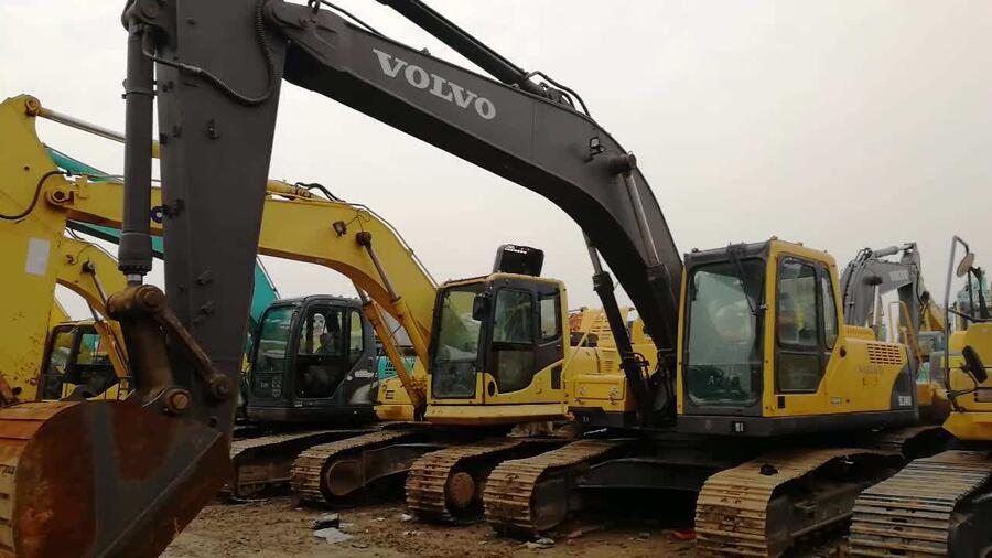 上饒二手15 20 25微型挖機(jī)個(gè)人轉(zhuǎn)讓 60 70 80小型挖掘機(jī)