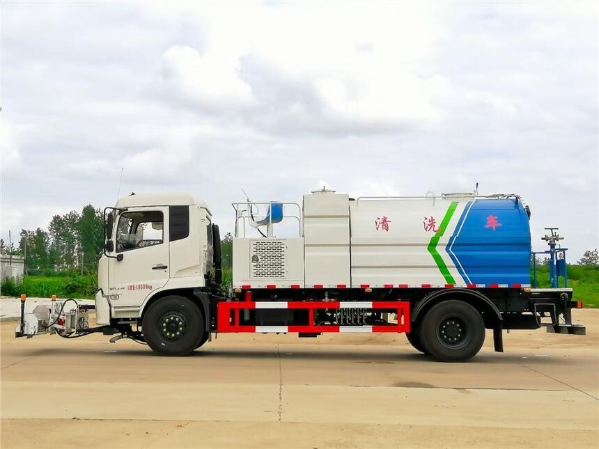 護(hù)欄清洗車(chē)報(bào)價(jià)
 護(hù)欄清洗車(chē)價(jià)格 廠家直銷(xiāo)