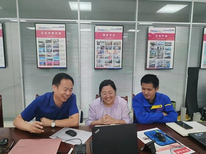 華仕達與阿布扎比開展跨時空視頻會議商談內拋丸除銹設備合作