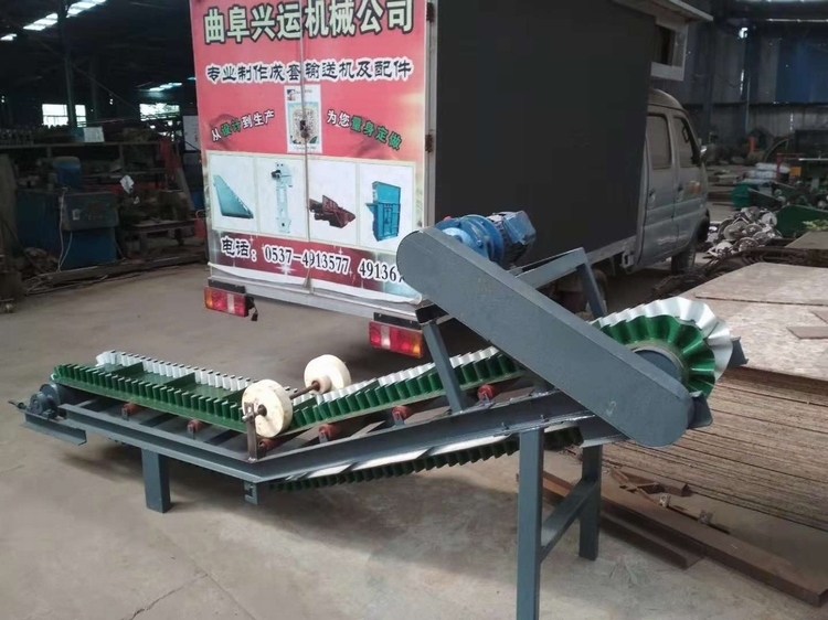 擋邊皮帶機(jī)運(yùn)行平穩(wěn) 橡膠帶運(yùn)輸機(jī)
