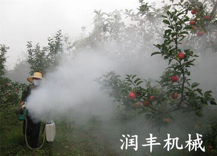 塑料大棚迷霧機(jī)   養(yǎng)殖場彌霧機(jī)  小型背負(fù)式彌霧機(jī)