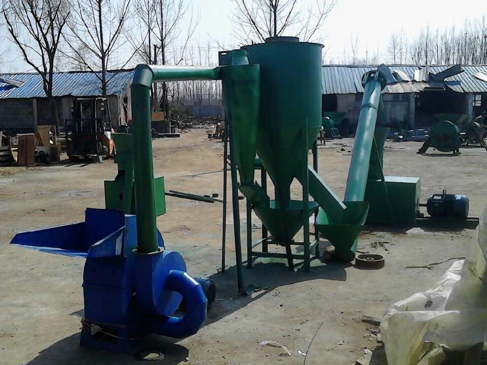 多功能玉米秸稈壓塊機(jī)山東秸稈壓塊機(jī)成型機(jī) 重量輕