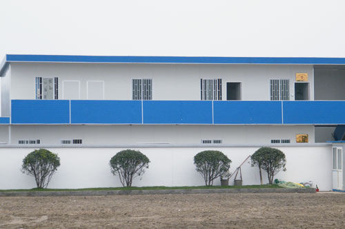 張家口定制大跨度彩鋼房焊接式活動(dòng)房萬(wàn)全區(qū)搭建自建房