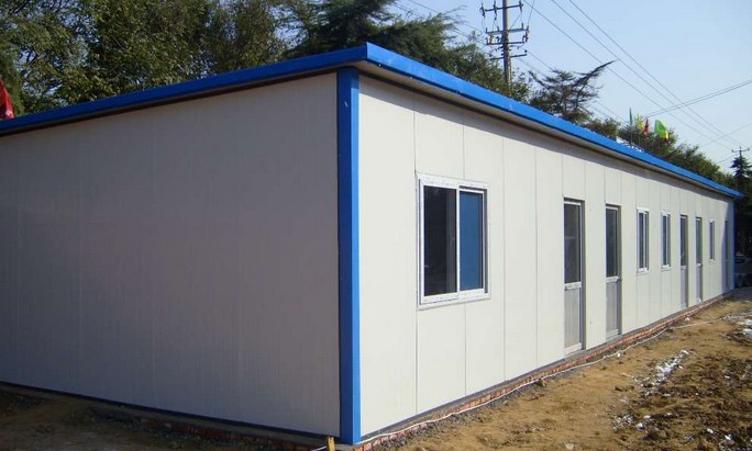 青島李滄區(qū)定制工地活動(dòng)房道路施工圍擋二層活動(dòng)房安裝