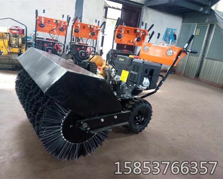 手推式多功能路面掃雪機(jī)廠家直銷