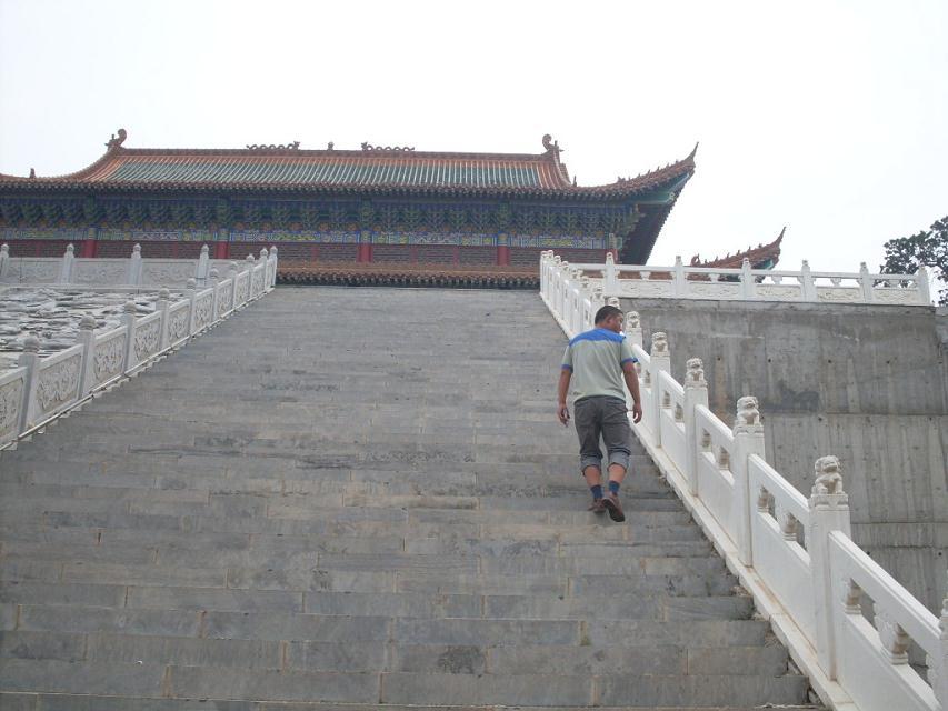 供應(yīng)漢白玉護欄、漢白玉欄板、漢白玉欄桿