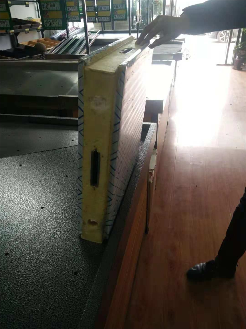 鄭州品牌冷庫(kù)櫥窗冷庫(kù)玻璃門冷庫(kù)專業(yè)定制