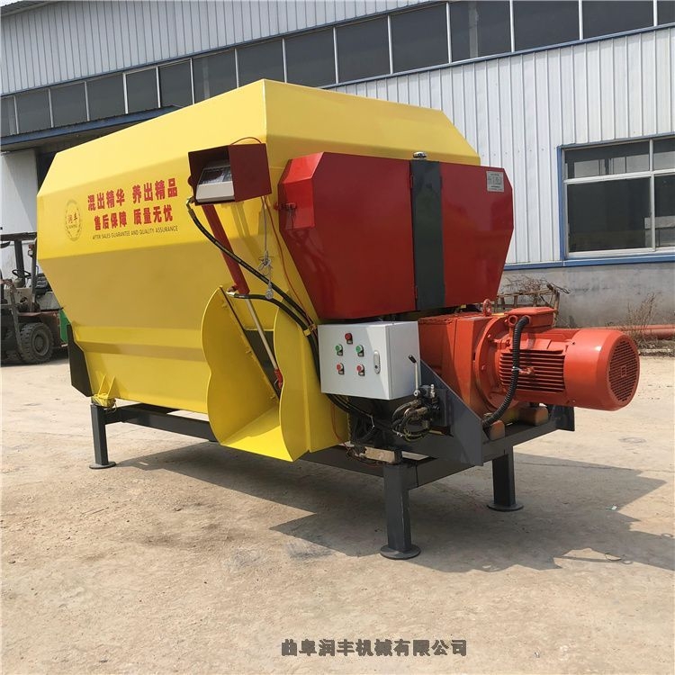 牛羊飼養(yǎng)拌草機 多功能青儲攪拌機