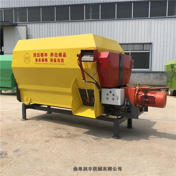 小型tmr攪拌機(jī)秸稈 青貯粉碎攪拌機(jī)