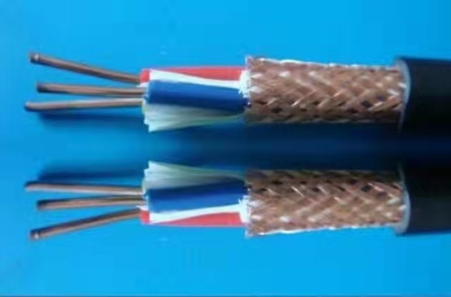 yDJYP2VP2 2*2*1Ӌ(j)C(j)F(xin)؛(yng)