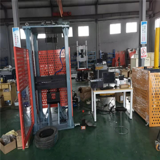 QC/T211-1996車(chē)輪徑向沖擊試驗(yàn)機(jī) 輕便車(chē)輕合金車(chē)輪徑向沖擊試驗(yàn)