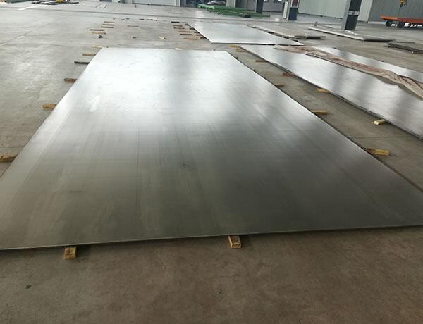 水利不銹鋼復(fù)合板、電梯和地鐵用復(fù)合板、煙爐和水塔使用不銹鋼復(fù)合板