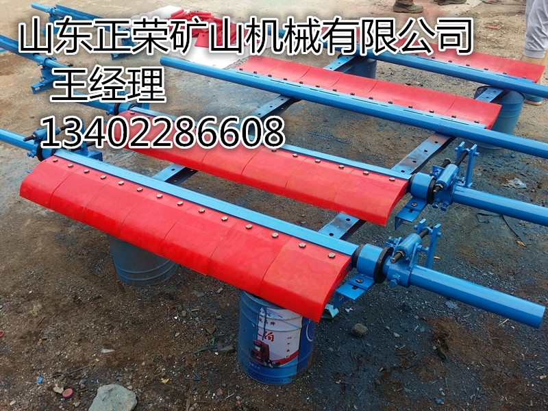 廠家大量供應(yīng)輸送機(jī)配件頭部聚氨酯清掃器刮板 刮刀