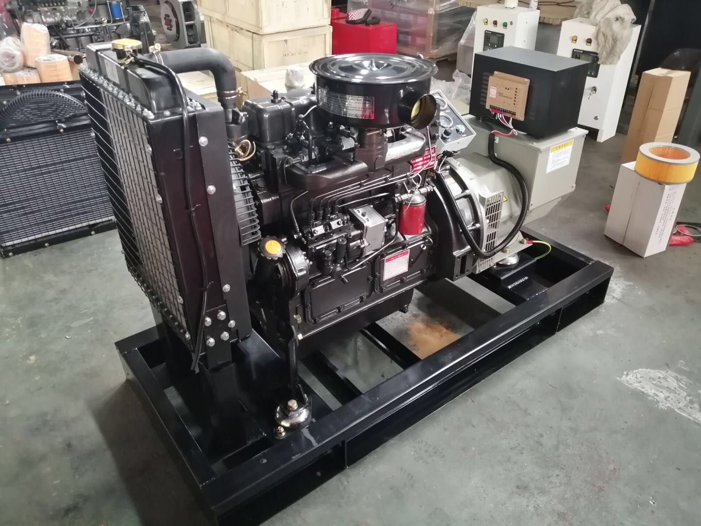 180KW柴油發(fā)電機(jī)KH－180GF康明斯動力QSB6.7-G31大型發(fā)電機(jī)組