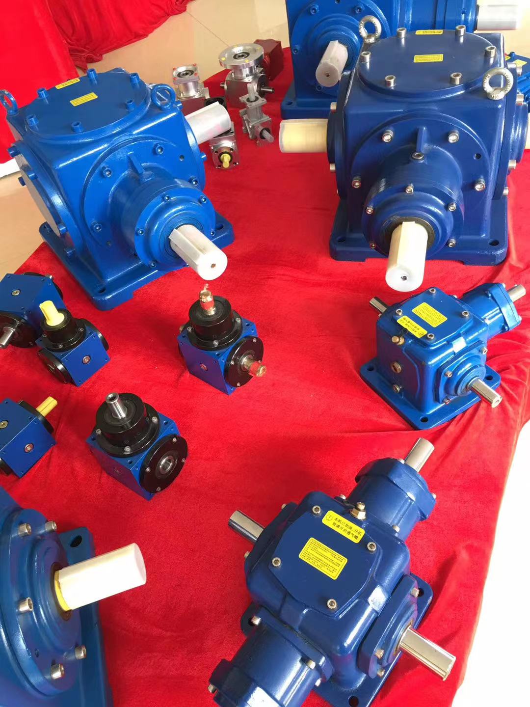 SA58-Y0.37KW-125.05M1制動(dòng)減速機(jī)TKF68TR38