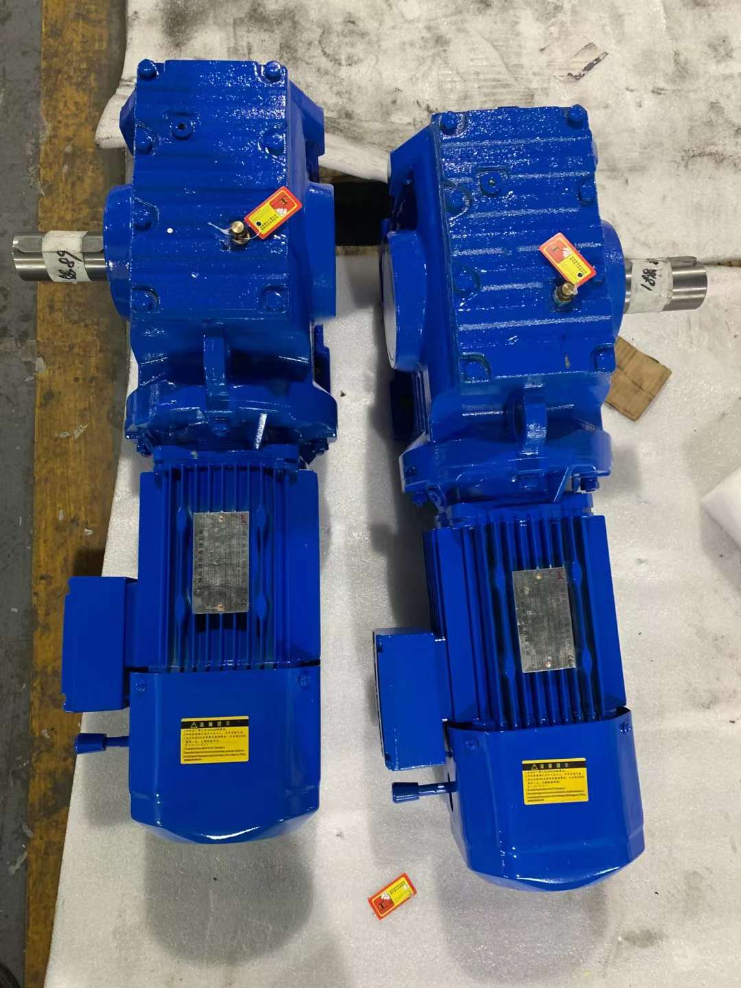 YCJ315FV3-D6-1-47.4齒輪減速器JRSTD050