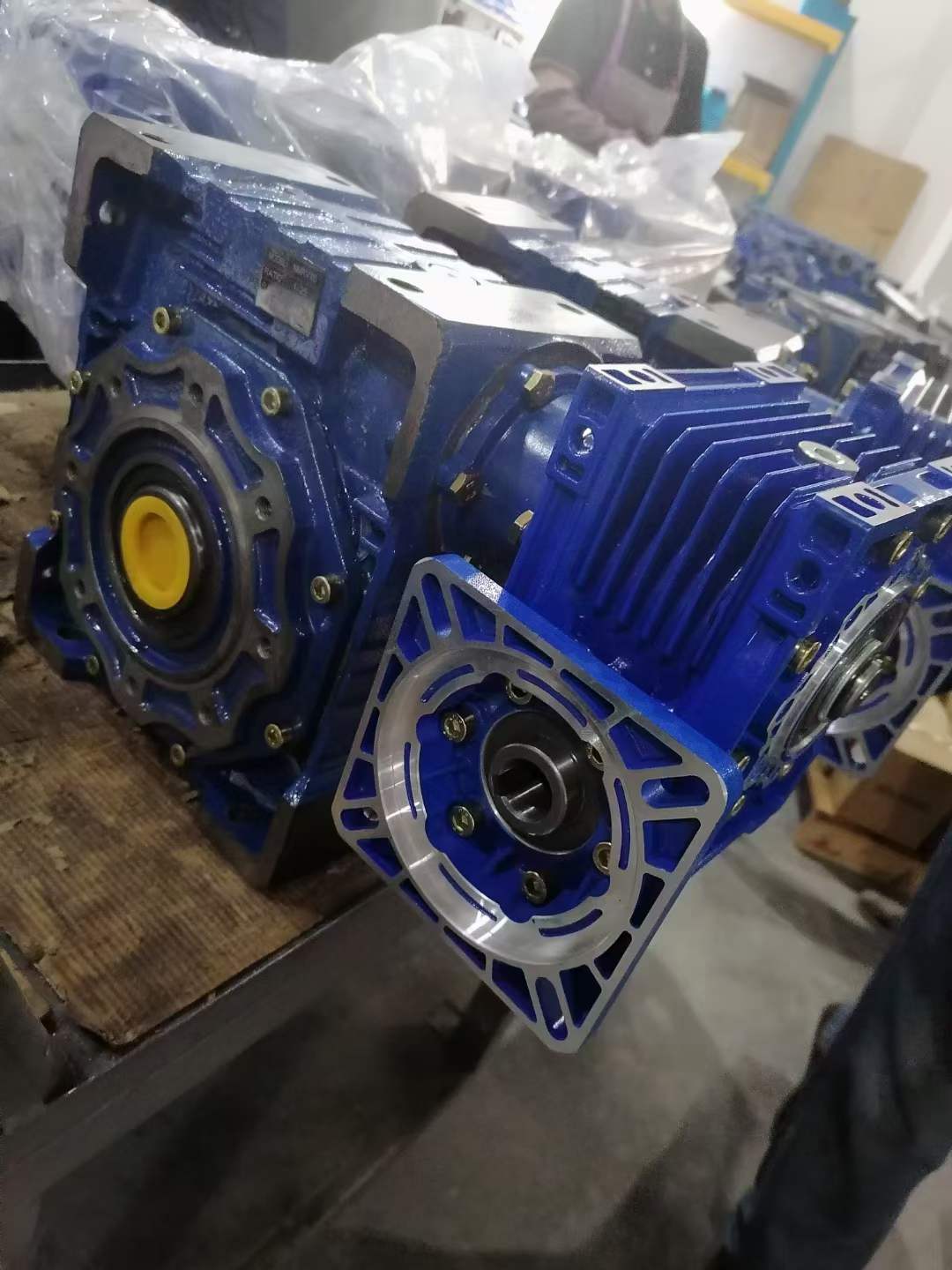 R97R67-Y0.25KW-NA0.52變頻電機(jī)減速機(jī)PX60-015