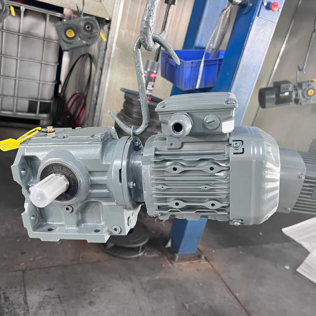 K37-7.96-1.5KW-A攪拌減速機(jī)PLE120-25