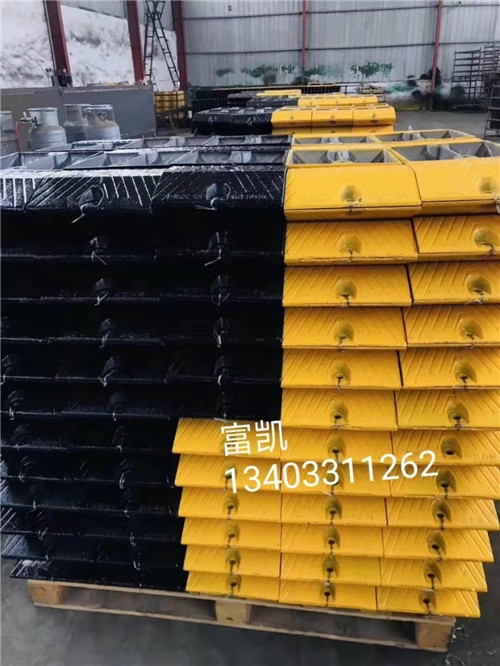 河北石家莊鑄鋼減速帶廠家直供１３４０３３１１２６２邢臺鑄鋼減速帶批發(fā)邯鄲鑄鋼減速帶價格路拱