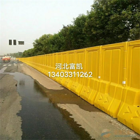 河北石家莊高圍欄水馬現(xiàn)貨批發(fā)134O3311262圍擋水馬河北石家莊圍擋水馬正定圍擋