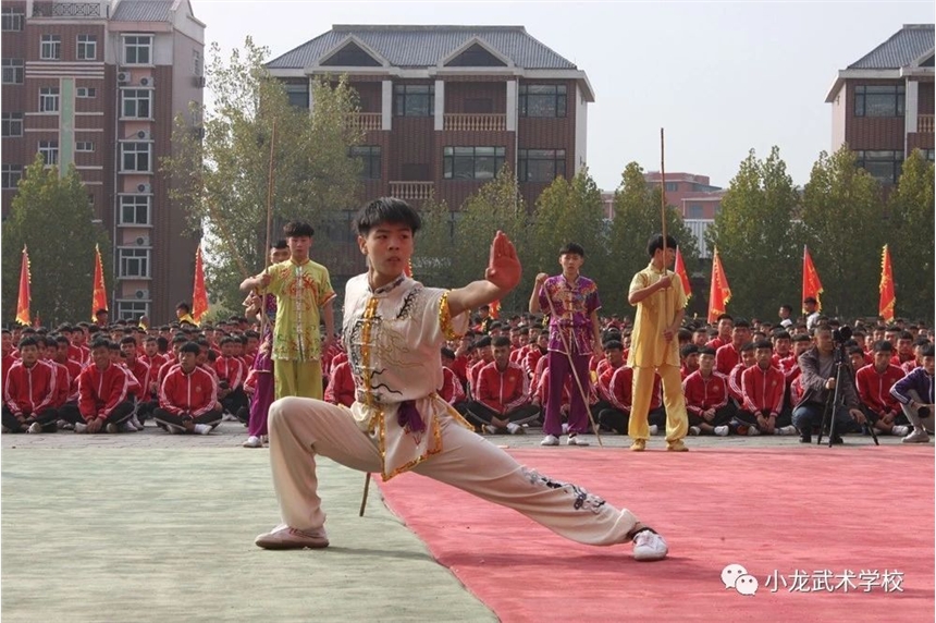 在少林寺武校學(xué)習(xí)后安排工作嗎？《少林寺武校簡介》