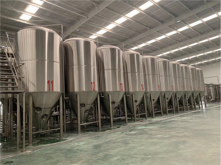 啤酒設(shè)備廠年產(chǎn)1000噸精釀啤酒廠精釀啤酒設(shè)備大型啤酒設(shè)備價(jià)格