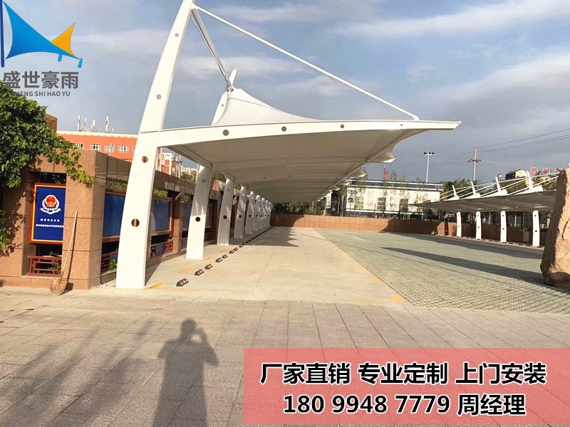 喀什地區(qū)新能源汽車(chē)充電樁車(chē)棚盛世豪雨選用加厚加粗骨架