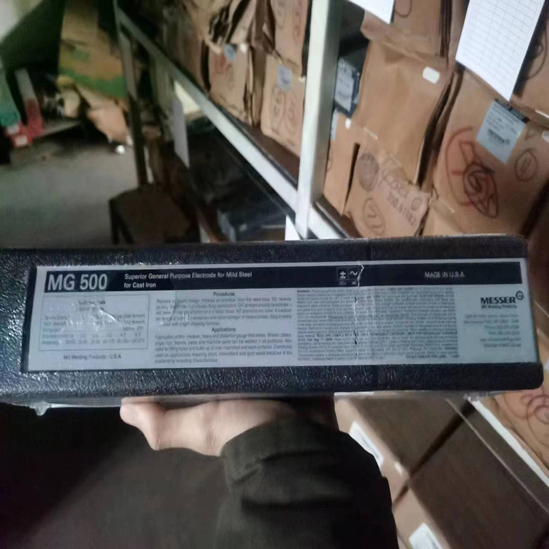 萬能777以鎳鐵合金為焊蕊的鑄鐵焊條，是為焊接及維修各種鑄鐵而設(shè)