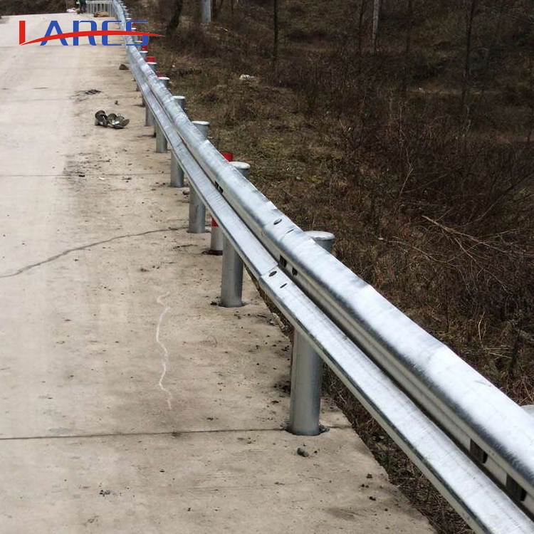 運城垣曲新絳波形護欄鄉(xiāng)村公路護欄高速雙波護欄供應
