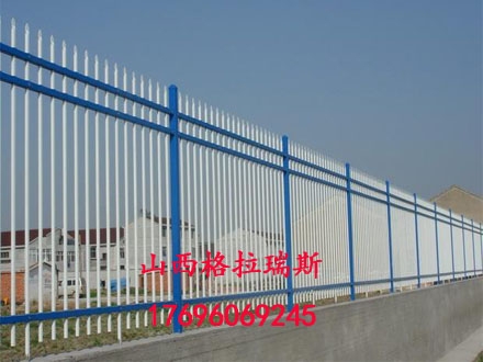 呂梁新農(nóng)村鋅鋼圍墻護欄 家用戶外庭院柵欄供應(yīng)