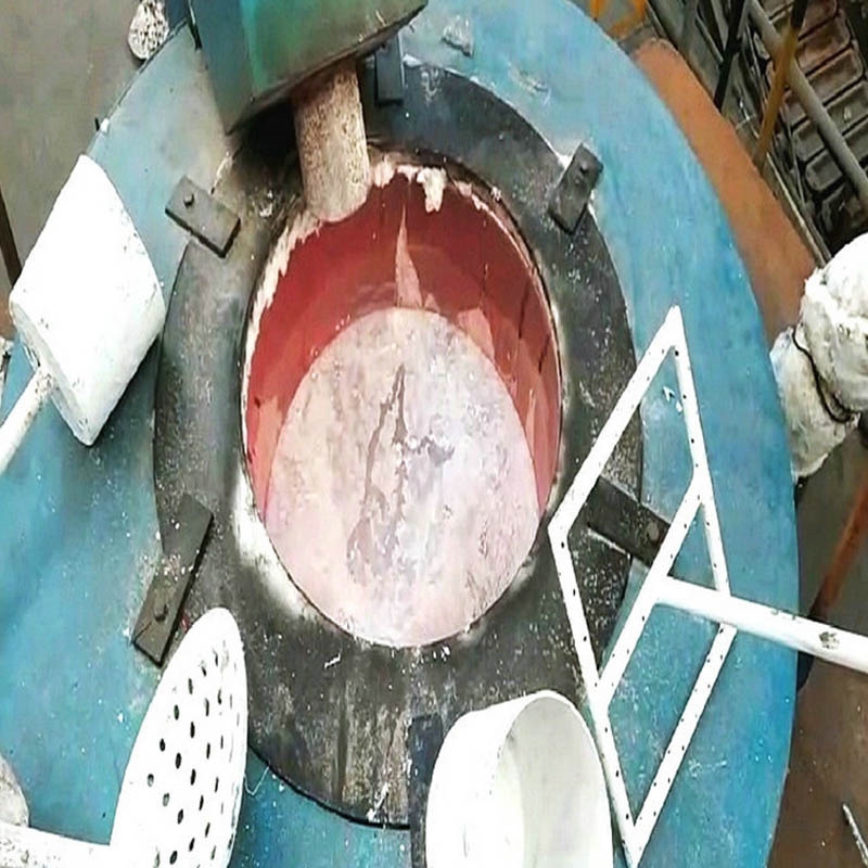 天然氣坩堝爐鋁鋅銅熔煉爐運行安全簡單工業(yè)爐