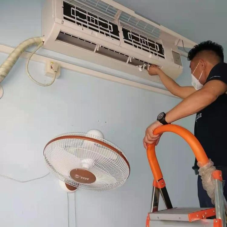 天津西青區(qū)空調不制冷 專業(yè)維修空調 加氟 清洗空調